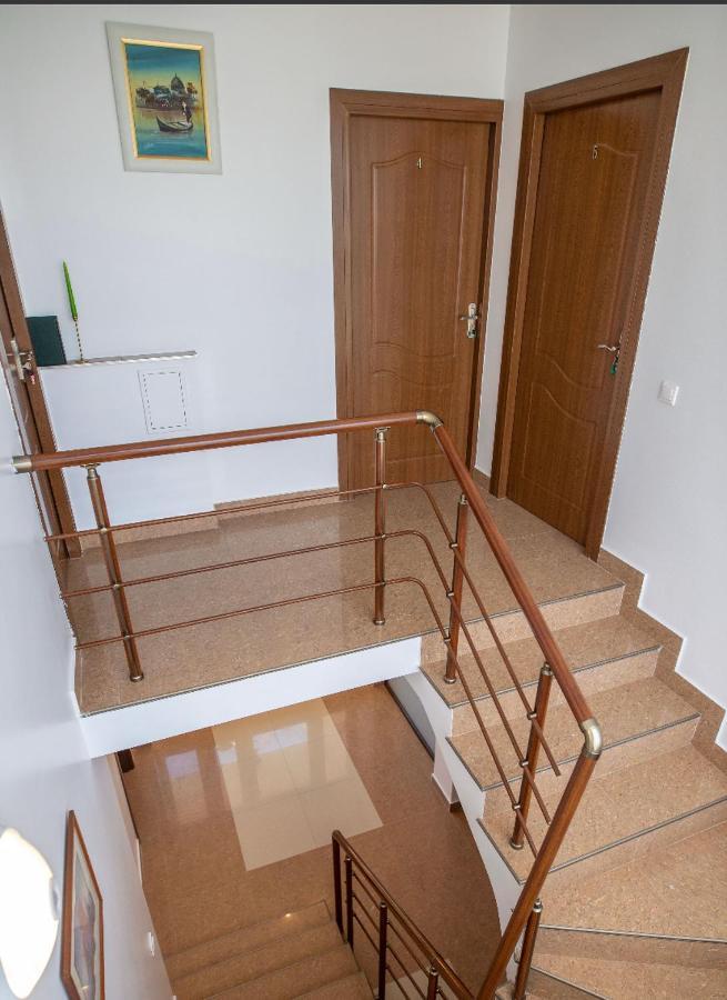 Vila Jean Bart Hotel Mangalia Bagian luar foto