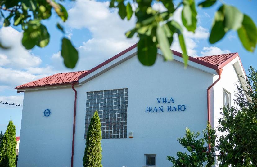 Vila Jean Bart Hotel Mangalia Bagian luar foto