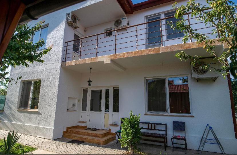 Vila Jean Bart Hotel Mangalia Bagian luar foto