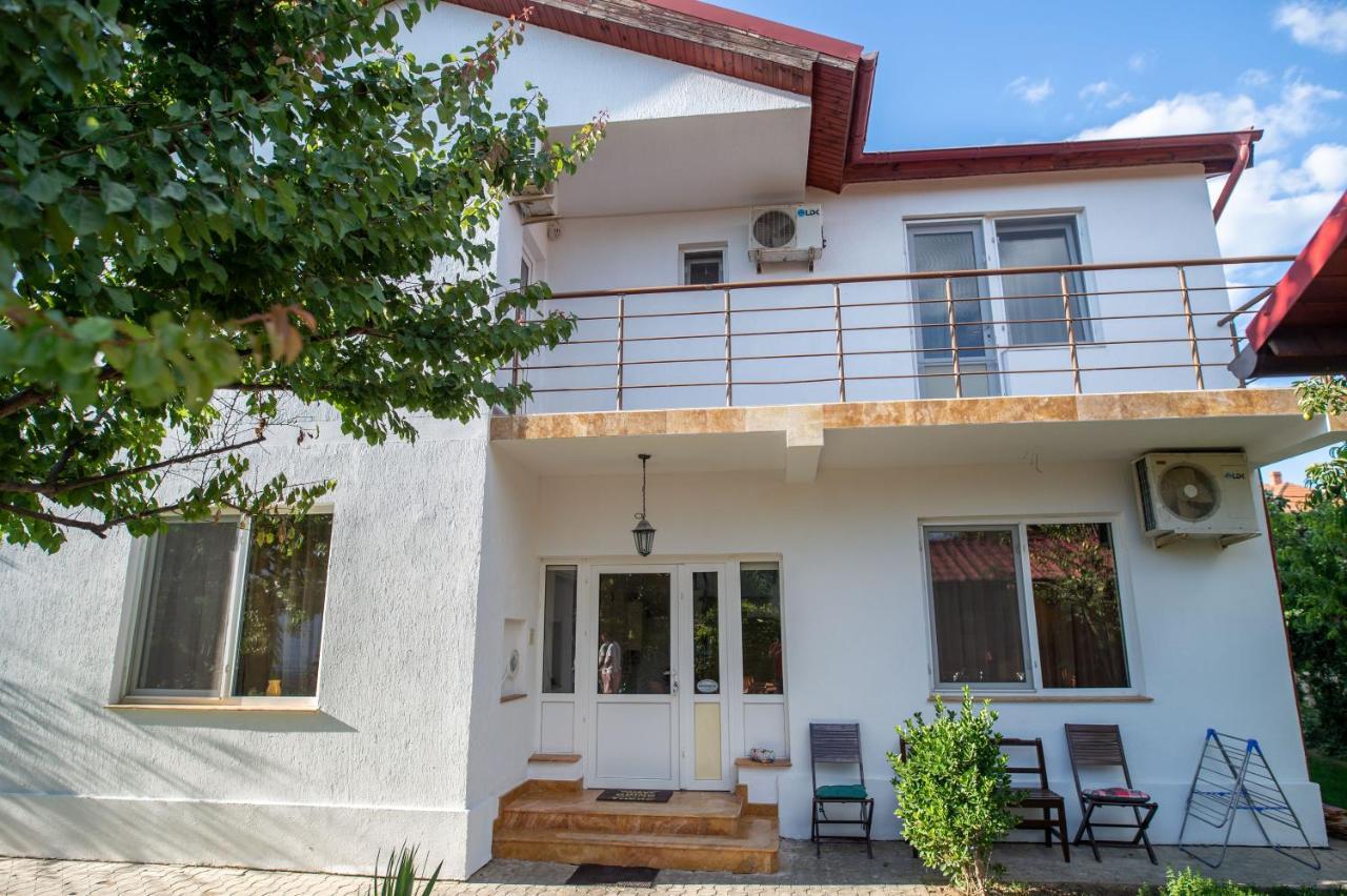 Vila Jean Bart Hotel Mangalia Bagian luar foto
