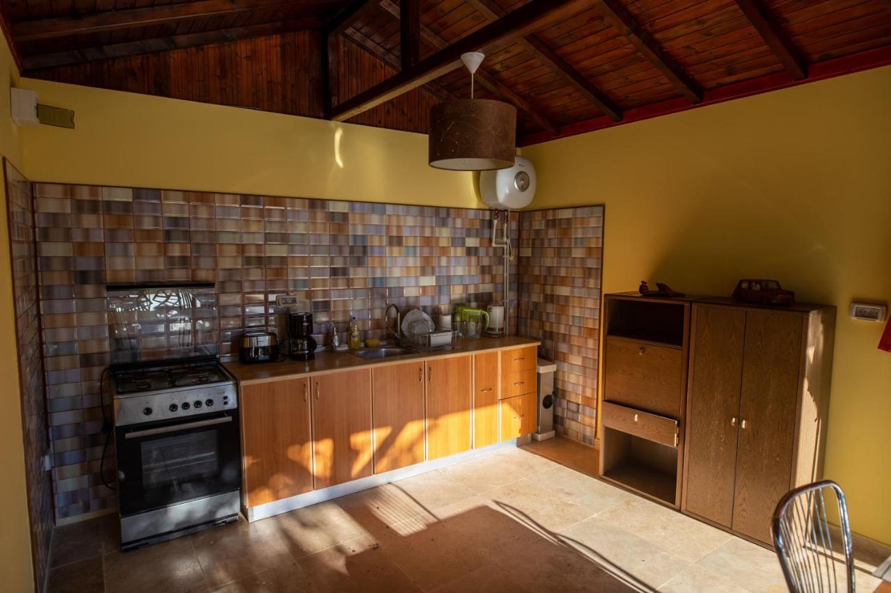 Vila Jean Bart Hotel Mangalia Bagian luar foto
