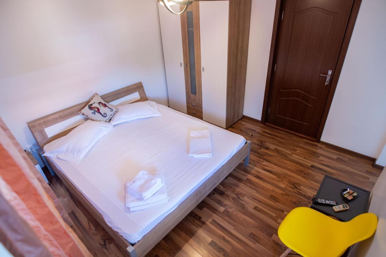 Vila Jean Bart Hotel Mangalia Bagian luar foto