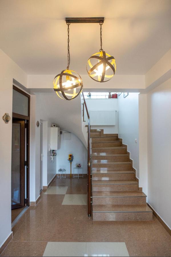 Vila Jean Bart Hotel Mangalia Bagian luar foto